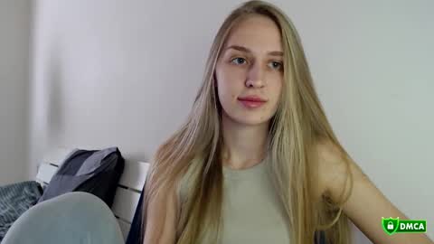 Femke online show from 10/13/25, 11:32