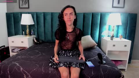 Karol online show from 12/29/24, 12:23