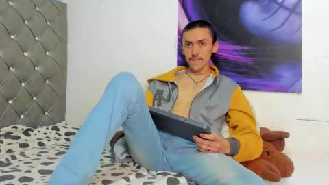 Karol online show from 11/27/25, 01:40