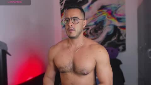 Snapshot of fenrir_flirt chatting on 01/16/25, 10:21 Fenrir Flirt online show from 01/16/25, 10:21