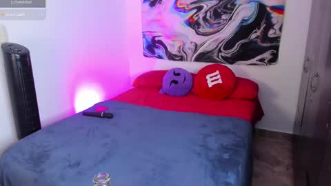 Snapshot of fenrir_flirt chatting on 03/01/25, 11:37 Fenrir Flirt online show from 03/01/25, 11:37