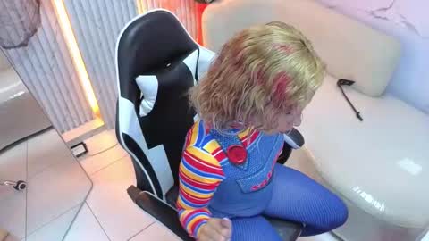 Ferchis  online show from 10/31/25, 01:56