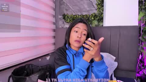 fernanda_liie_ online show from 11/22/25, 12:26