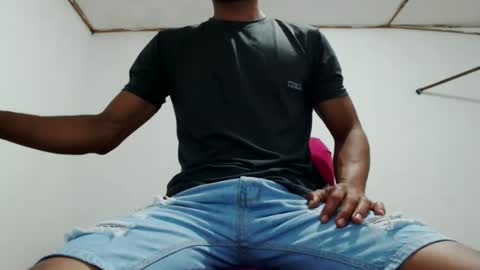 fernandez_latinblack online show from 01/04/25, 12:05