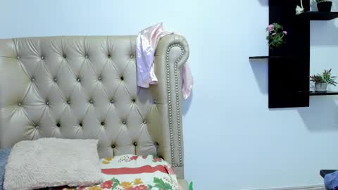 Snapshot of ferrimature chatting on 02/25/25, 12:47 Marcela online show from 02/25/25, 12:47