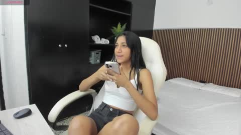 Freyja  online show from 11/06/25, 06:09