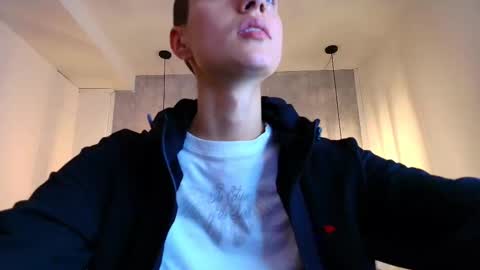   online show from 10/19/25, 07:14