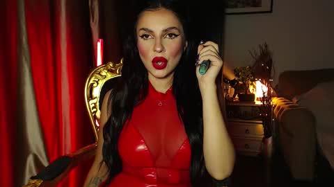 Snapshot of fiercehuntress chatting on 10/12/25, 11:04 Goddess Katerina online show from 10/12/25, 11:04