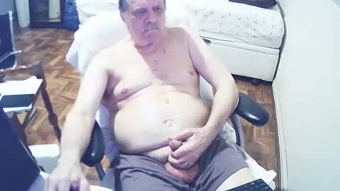 filhober online show from 01/01/25, 01:15