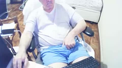 filhober online show from 01/18/25, 02:47