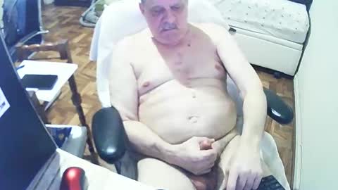 filhober online show from 01/24/25, 01:45