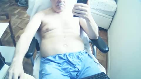 filhober online show from 02/17/25, 02:37