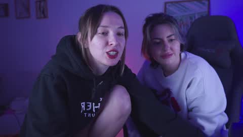 Snapshot of filipinaadams chatting on 12/07/24, 02:35 cap and Lana  online show from 12/07/24, 02:35