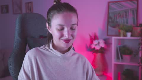 Snapshot of filipinaadams chatting on 12/14/24, 12:01 cap and Lana  online show from 12/14/24, 12:01