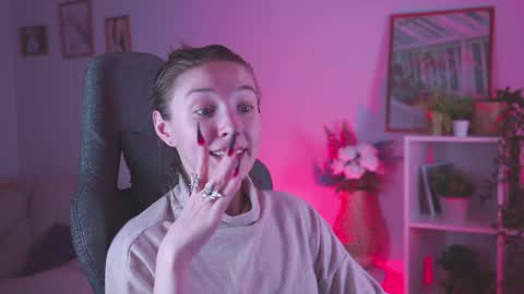 Snapshot of filipinaadams chatting on 12/14/24, 03:04 cap and Lana  online show from 12/14/24, 03:04