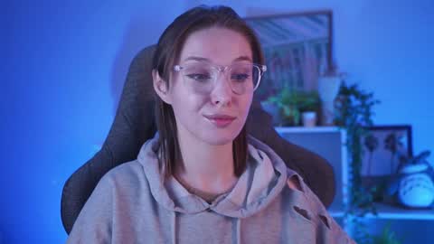 Snapshot of filipinaadams chatting on 01/11/25, 09:04 cap and Lana  online show from 01/11/25, 09:04