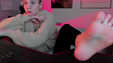 Snapshot of filipinaadams chatting on 02/21/25, 02:28 cap and Lana  online show from 02/21/25, 02:28