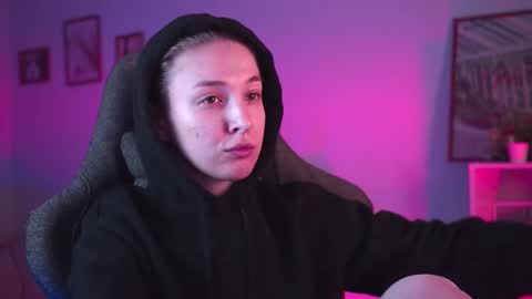 Snapshot of filipinaadams chatting on 02/23/25, 08:06 cap and Lana  online show from 02/23/25, 08:06