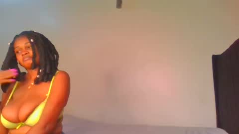 Snapshot of fine_melanie chatting on 01/15/25, 07:01 melanie online show from 01/15/25, 07:01