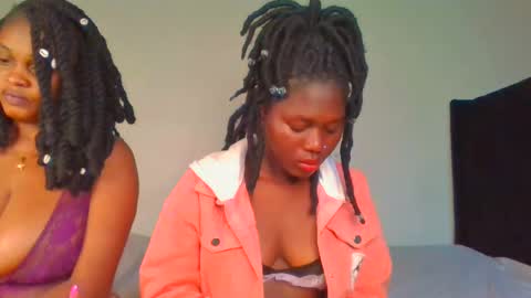 Snapshot of fine_melanie chatting on 01/27/25, 02:10 melanie online show from 01/27/25, 02:10