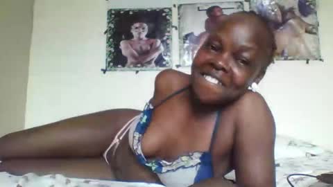 caro online show from 11/18/25, 06:51