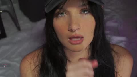 finleyfae online show from 09/23/25, 05:05