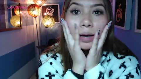 Fiorellaa online show from 11/06/25, 03:02