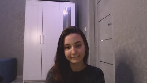 fireflies_fly_ online show from 01/05/25, 03:34