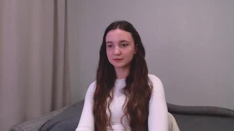 fireflies_fly_ online show from 03/12/25, 07:06