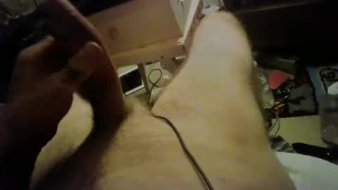 Snapshot of fitsandpics chatting on 09/16/25, 08:43 wolfgangfox online show from 09/16/25, 08:43