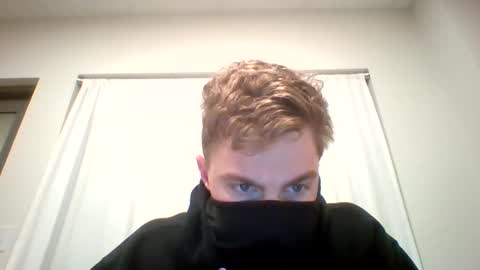 Snapshot of fittfucker chatting on 09/26/25, 08:18 fittfucker online show from 09/26/25, 08:18