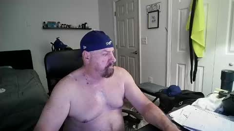 Snapshot of flaguy3233 chatting on 12/13/24, 05:21 Florida guy online show from 12/13/24, 05:21