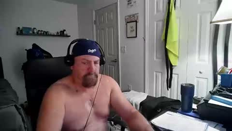 Snapshot of flaguy3233 chatting on 12/15/24, 05:56 Florida guy online show from 12/15/24, 05:56