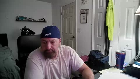 Snapshot of flaguy3233 chatting on 01/05/25, 04:58 Florida guy online show from 01/05/25, 04:58