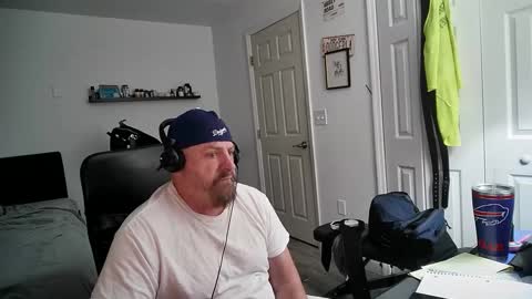 Snapshot of flaguy3233 chatting on 01/07/25, 07:10 Florida guy online show from 01/07/25, 07:10