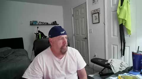 Snapshot of flaguy3233 chatting on 01/26/25, 08:14 Florida guy online show from 01/26/25, 08:14