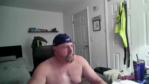 Snapshot of flaguy3233 chatting on 02/03/25, 03:53 Florida guy online show from 02/03/25, 03:53
