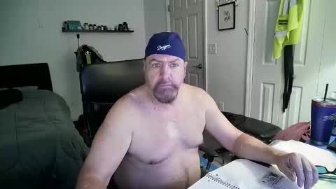 Snapshot of flaguy3233 chatting on 02/04/25, 05:01 Florida guy online show from 02/04/25, 05:01
