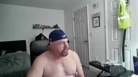 Snapshot of flaguy3233 chatting on 02/23/25, 05:45 Florida guy online show from 02/23/25, 05:45