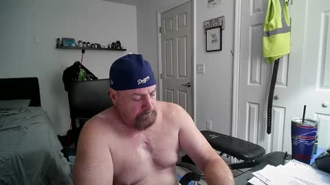 Snapshot of flaguy3233 chatting on 02/25/25, 02:25 Florida guy online show from 02/25/25, 02:25