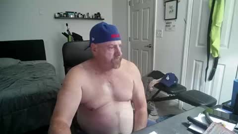 Snapshot of flaguy3233 chatting on 09/19/25, 05:20 Florida guy online show from 09/19/25, 05:20