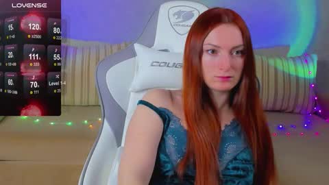 Snapshot of flamystar chatting on 09/19/25, 10:38 Yana online show from 09/19/25, 10:38