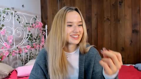 Amina online show from 11/12/25, 03:12