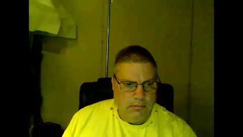 Snapshot of fletch32 chatting on 10/12/25, 12:59 jd online show from 10/12/25, 12:59