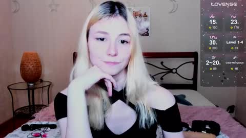 Snapshot of fleximona chatting on 10/12/25, 03:22 FlexiMona online show from 10/12/25, 03:22