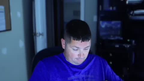 FL guy online show from 10/28/25, 12:41