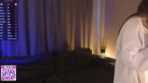 Doloras online show from 10/13/25, 06:24