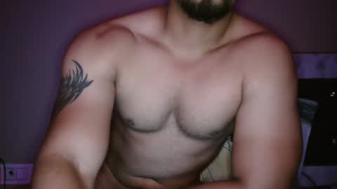 Snapshot of flirtsxxx chatting on 11/05/25, 08:42 flirtsxxx online show from 11/05/25, 08:42