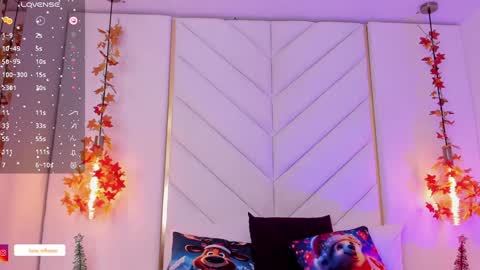 Snapshot of flor_deluna chatting on 12/23/24, 07:20 Luna online show from 12/23/24, 07:20