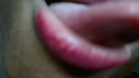 Snapshot of florencia011 chatting on 01/22/25, 04:02 florencia011 online show from 01/22/25, 04:02
